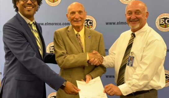 Rep. Mike Holmes Donates $27,095 to Elmore County School’s STEM Program