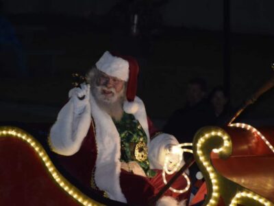 PHOTOS: Downtown Wetumpka filled for Christmas on the Coosa Parade