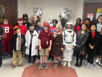 Fourth grade students at ARIS bring famous Alabamians to Life