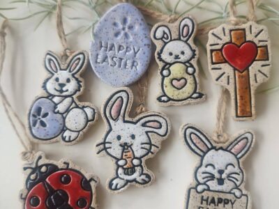 For the 6th Year, Alabama Potter donates hundreds of ornaments to free community event